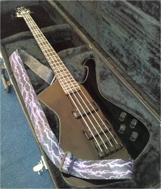 My shiny new bass: a glossy black Ibanez ICB300EX